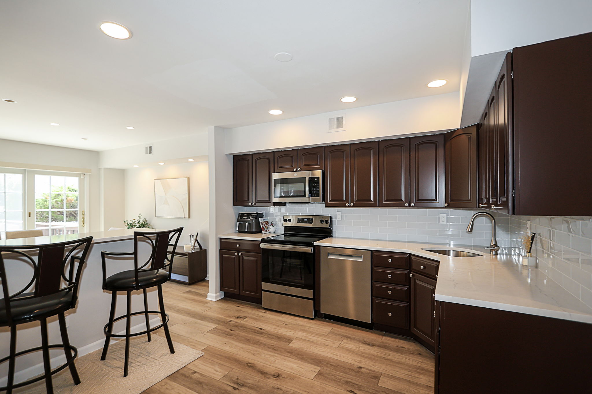 17-web-or-mls-52 Holiday Dr, Woodbury 16