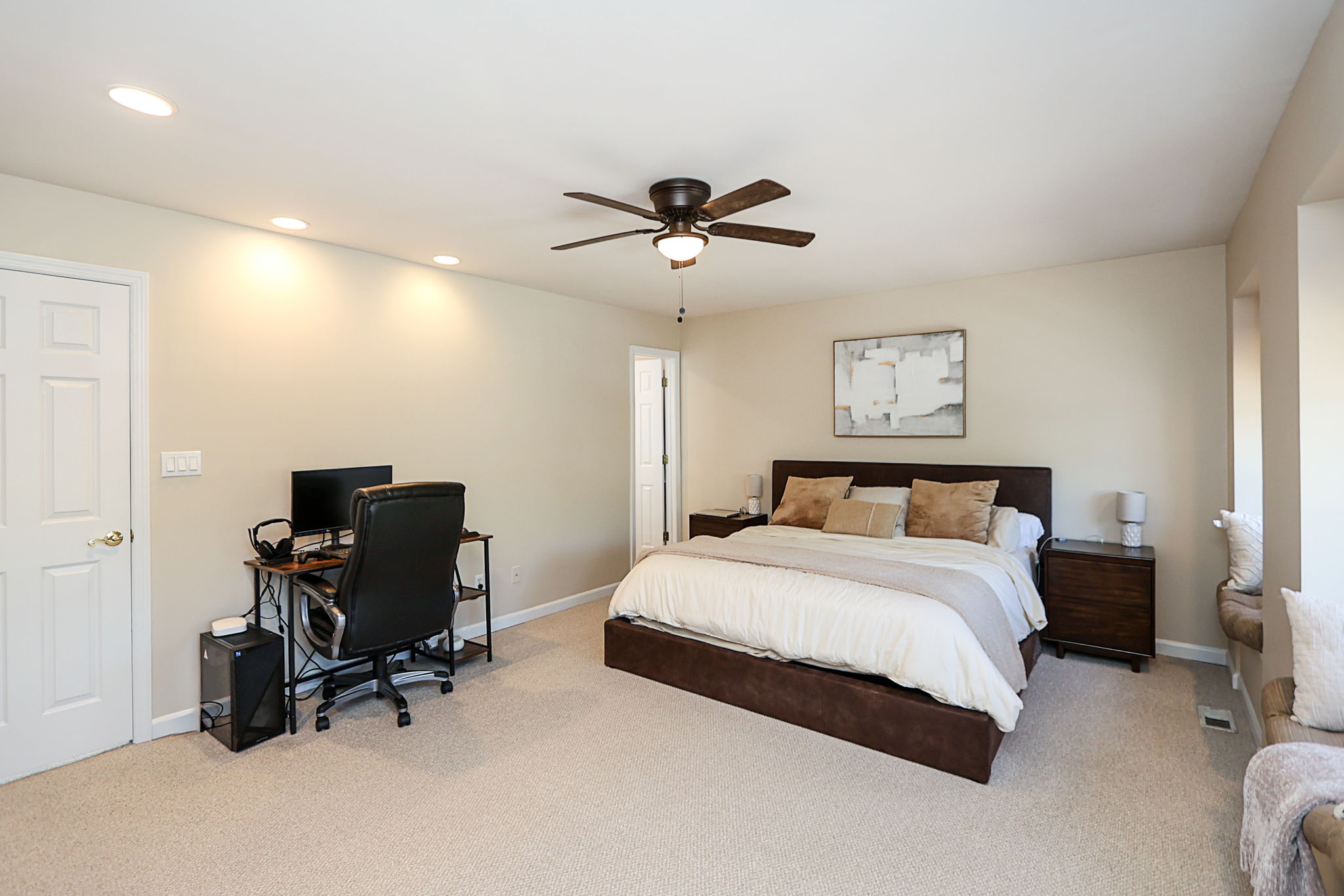 26-web-or-mls-52 Holiday Dr, Woodbury 24