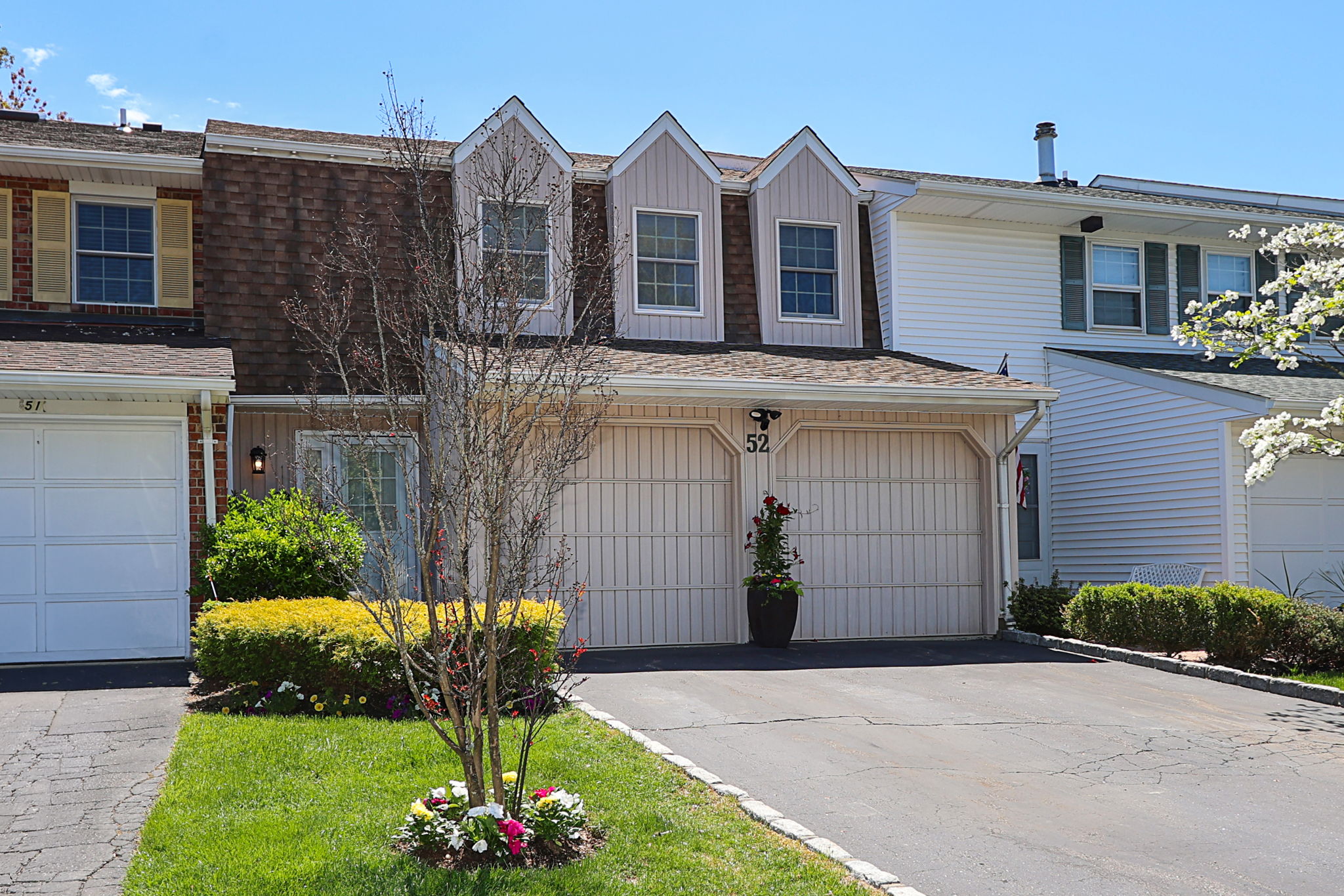 4-web-or-mls-52 Holiday Dr, Woodbury 4